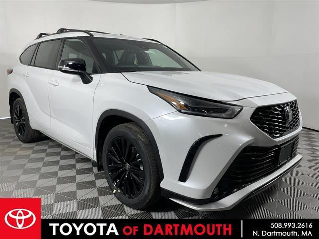new 2025 Toyota Highlander car, priced at $51,538