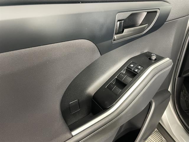 used 2022 Toyota Highlander car, priced at $33,988