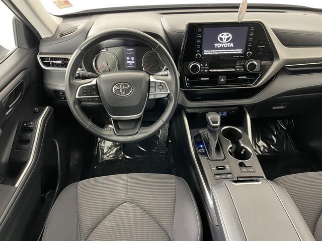 used 2022 Toyota Highlander car, priced at $33,988