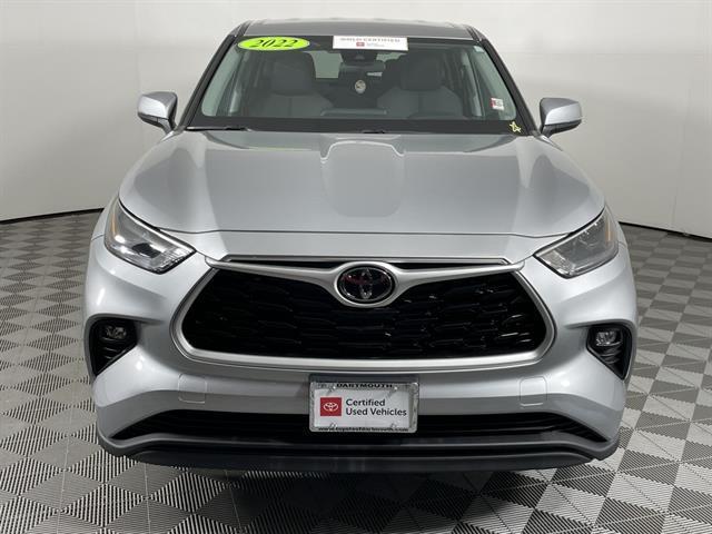 used 2022 Toyota Highlander car, priced at $33,988