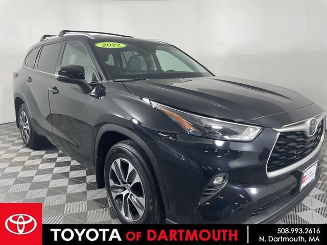 used 2022 Toyota Highlander car, priced at $38,488