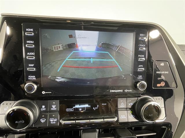 used 2022 Toyota Highlander car, priced at $39,288