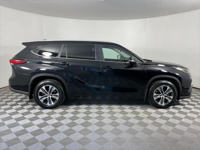 used 2023 Toyota Highlander car, priced at $40,988