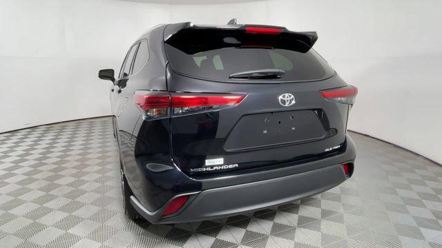 used 2023 Toyota Highlander car, priced at $40,986