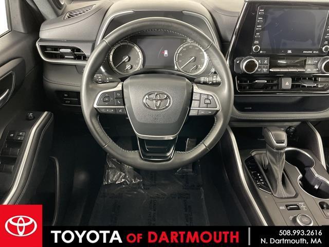 used 2022 Toyota Highlander car, priced at $40,984