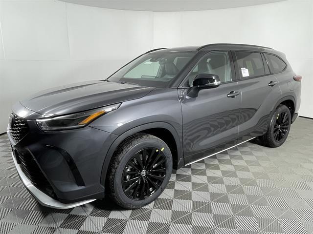 new 2025 Toyota Highlander car, priced at $49,933