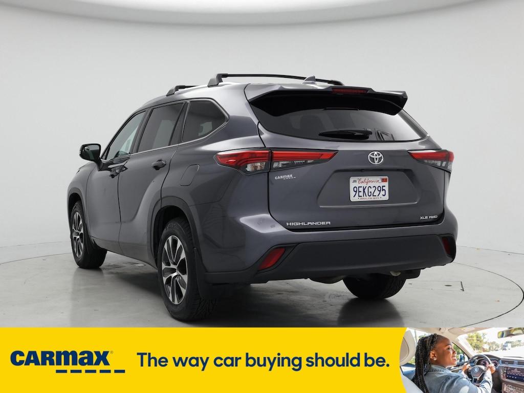 used 2020 Toyota Highlander car, priced at $31,998