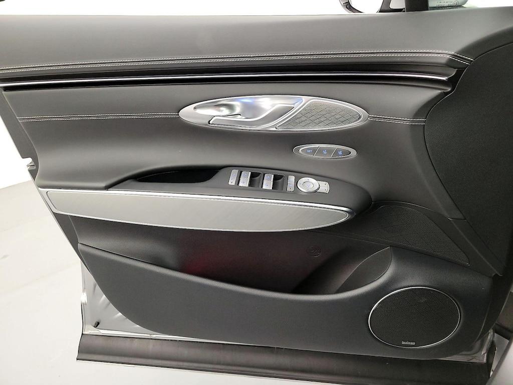 used 2023 Genesis Electrified GV70 car, priced at $43,998