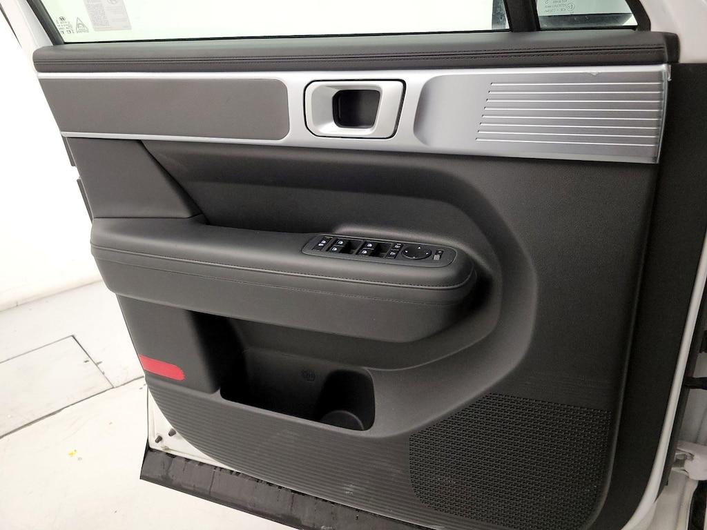 used 2024 Hyundai Santa Fe car, priced at $30,998