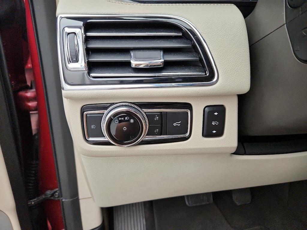 used 2018 Lincoln Navigator car, priced at $37,998