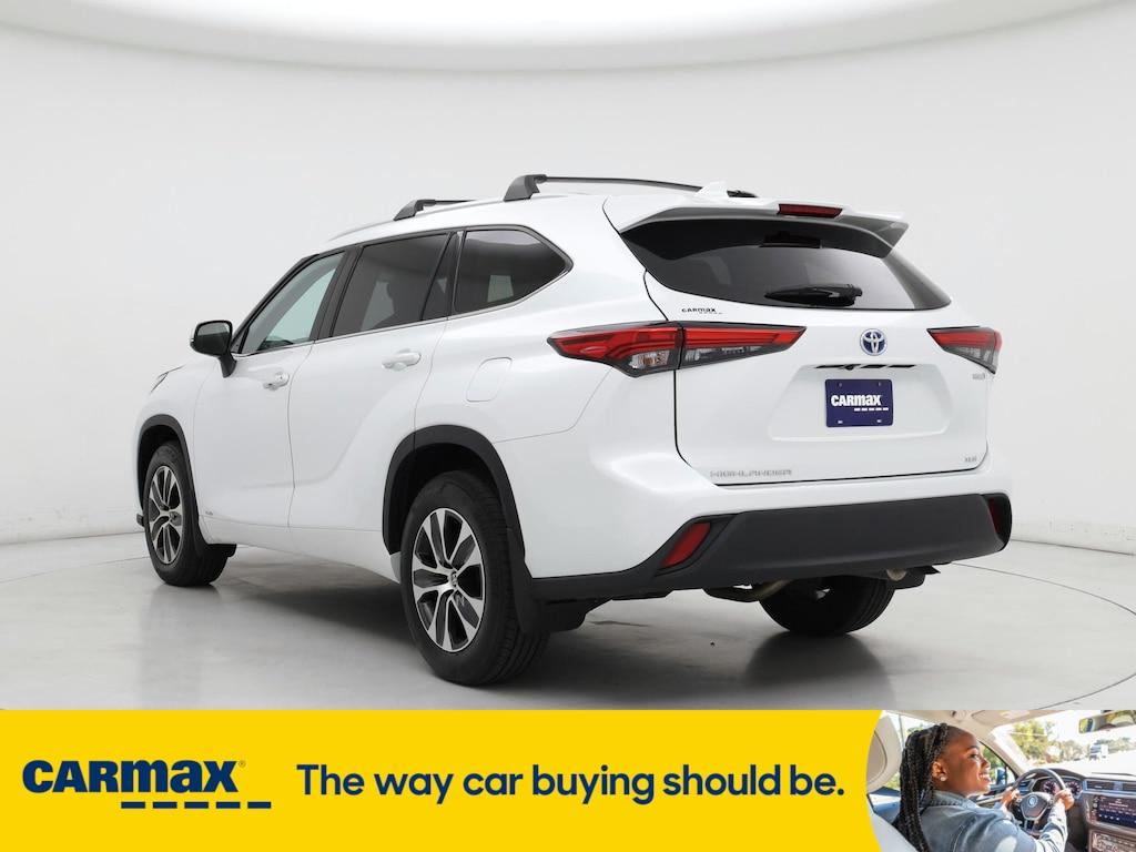 used 2022 Toyota Highlander Hybrid car, priced at $46,998