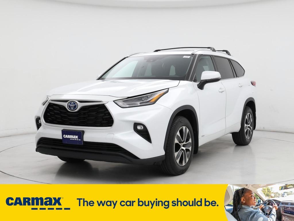 used 2022 Toyota Highlander Hybrid car, priced at $46,998