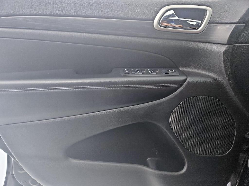 used 2020 Jeep Grand Cherokee car, priced at $21,998