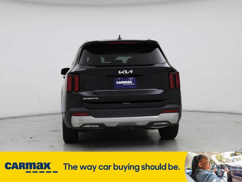 used 2024 Kia Sorento car, priced at $27,998