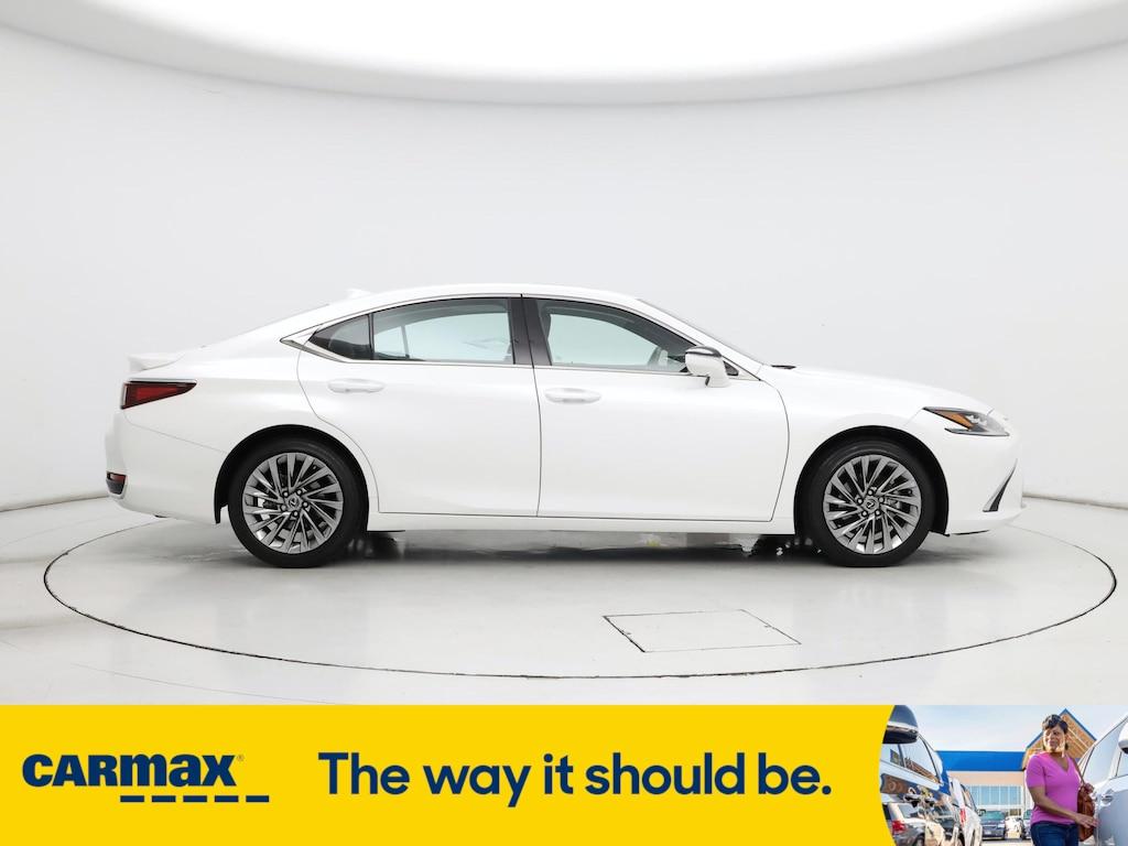 used 2024 Lexus ES 300h car, priced at $49,998