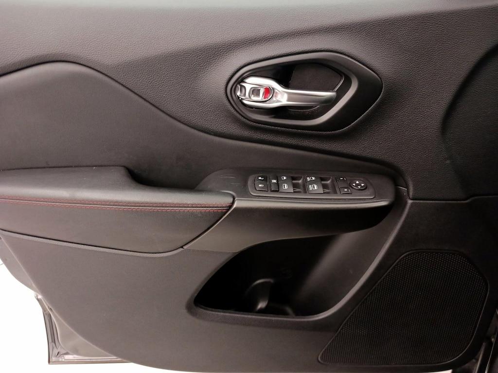 used 2022 Jeep Cherokee car, priced at $28,998