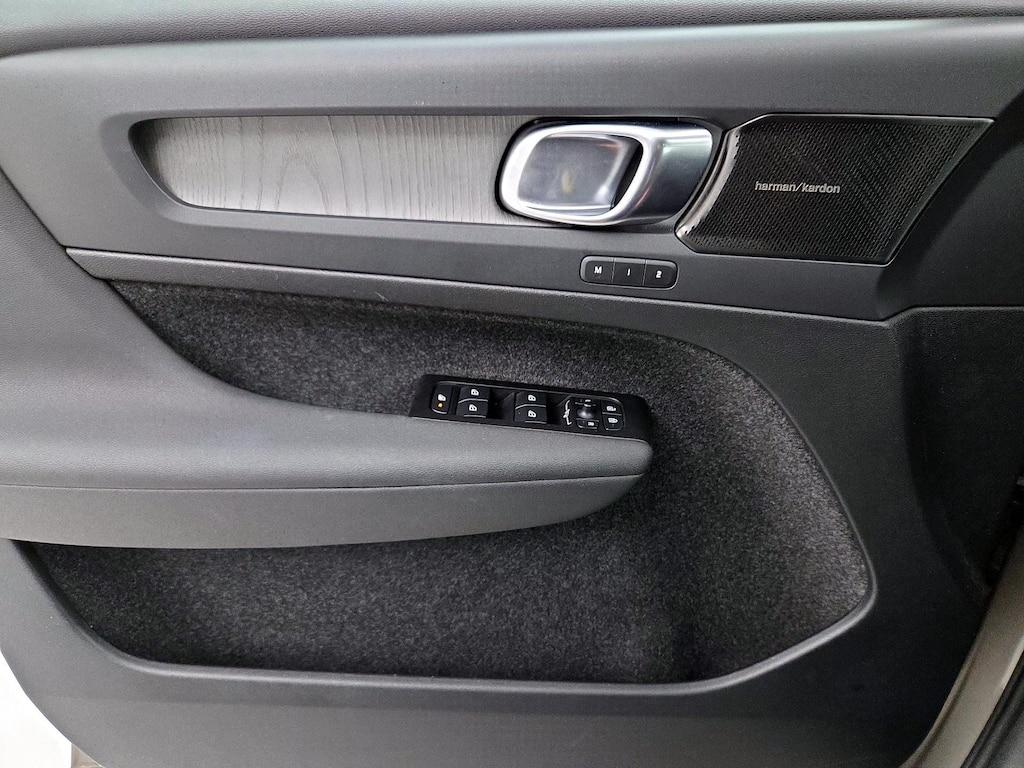 used 2022 Volvo XC40 car, priced at $29,998