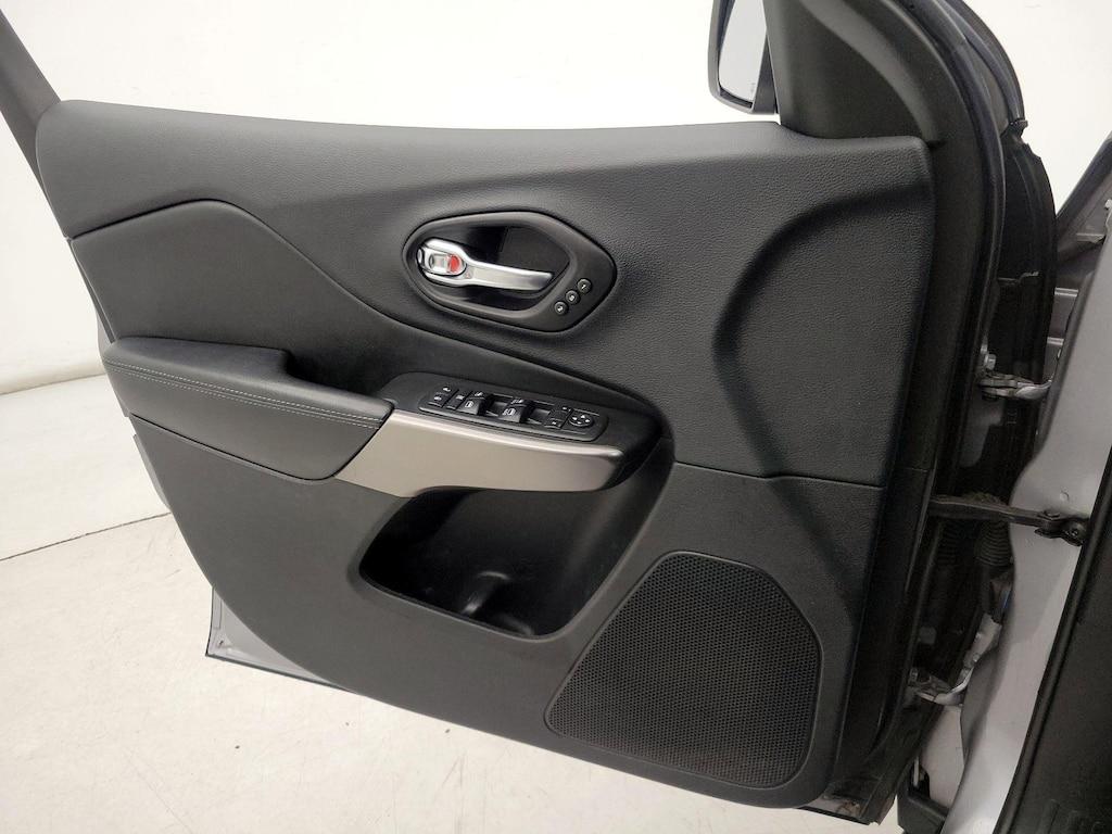 used 2019 Jeep Cherokee car, priced at $14,599