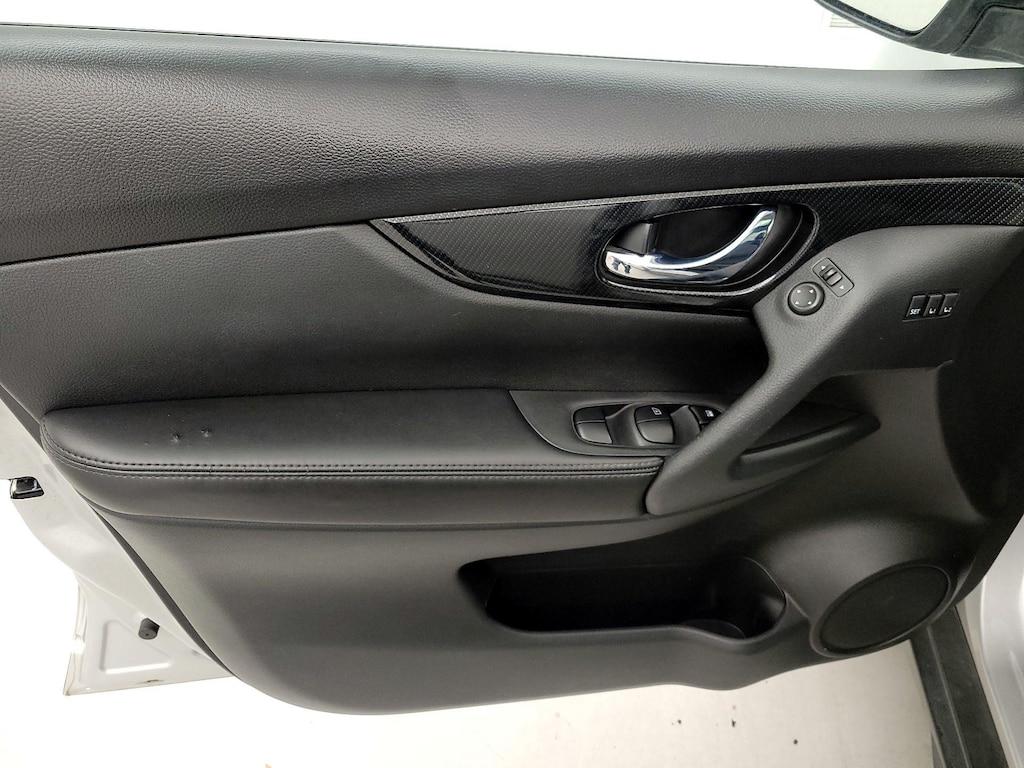 used 2018 Nissan Rogue car, priced at $19,998