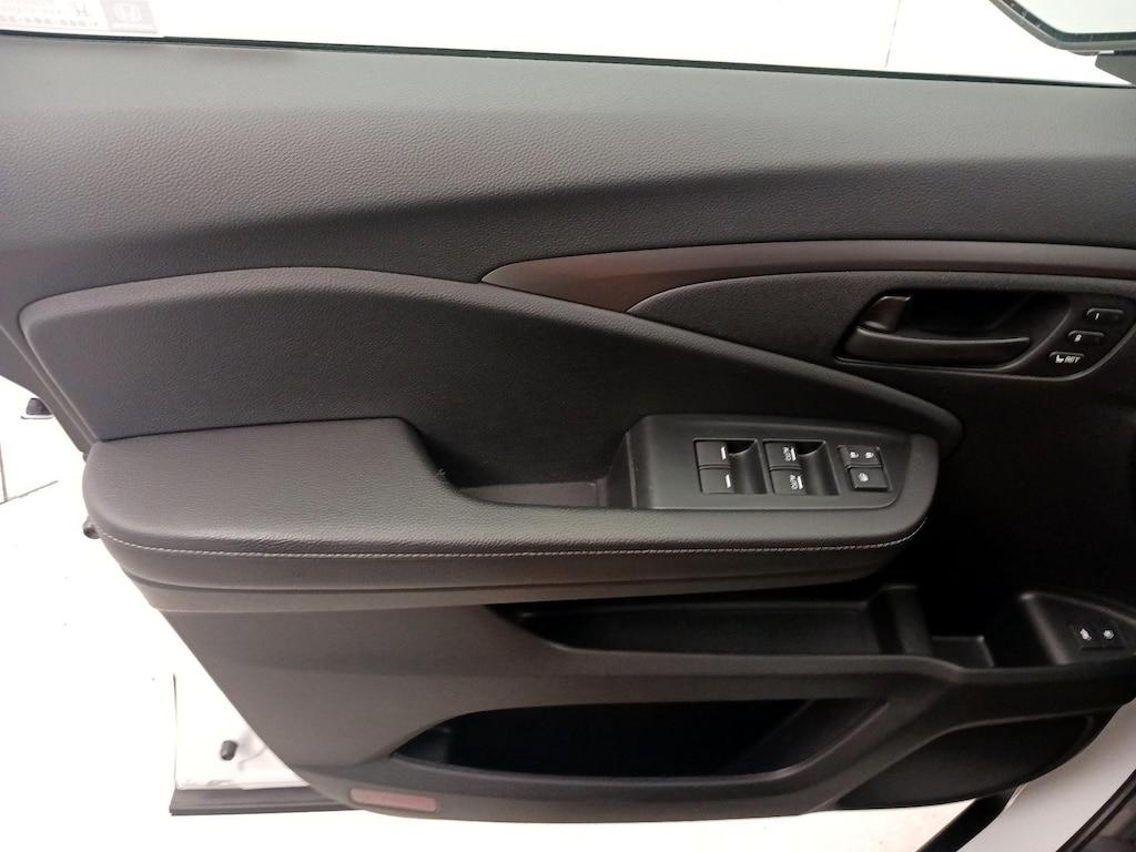 used 2022 Honda Passport car, priced at $29,998