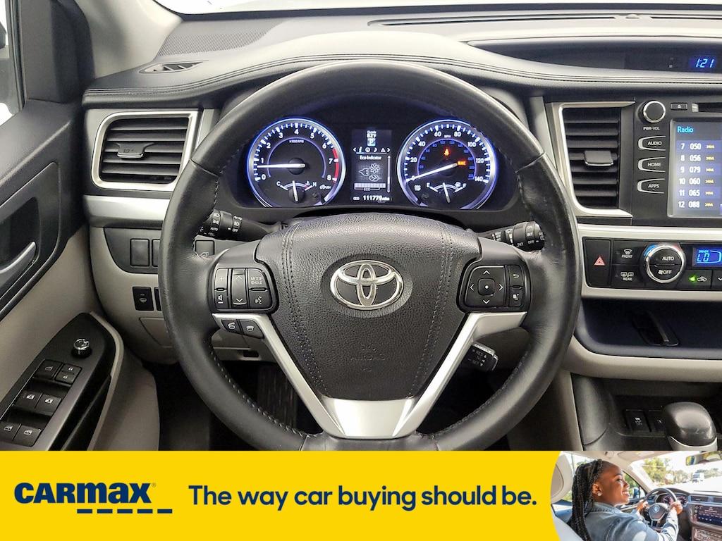 used 2015 Toyota Highlander car, priced at $17,998
