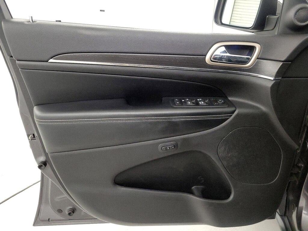 used 2016 Jeep Grand Cherokee car, priced at $17,998