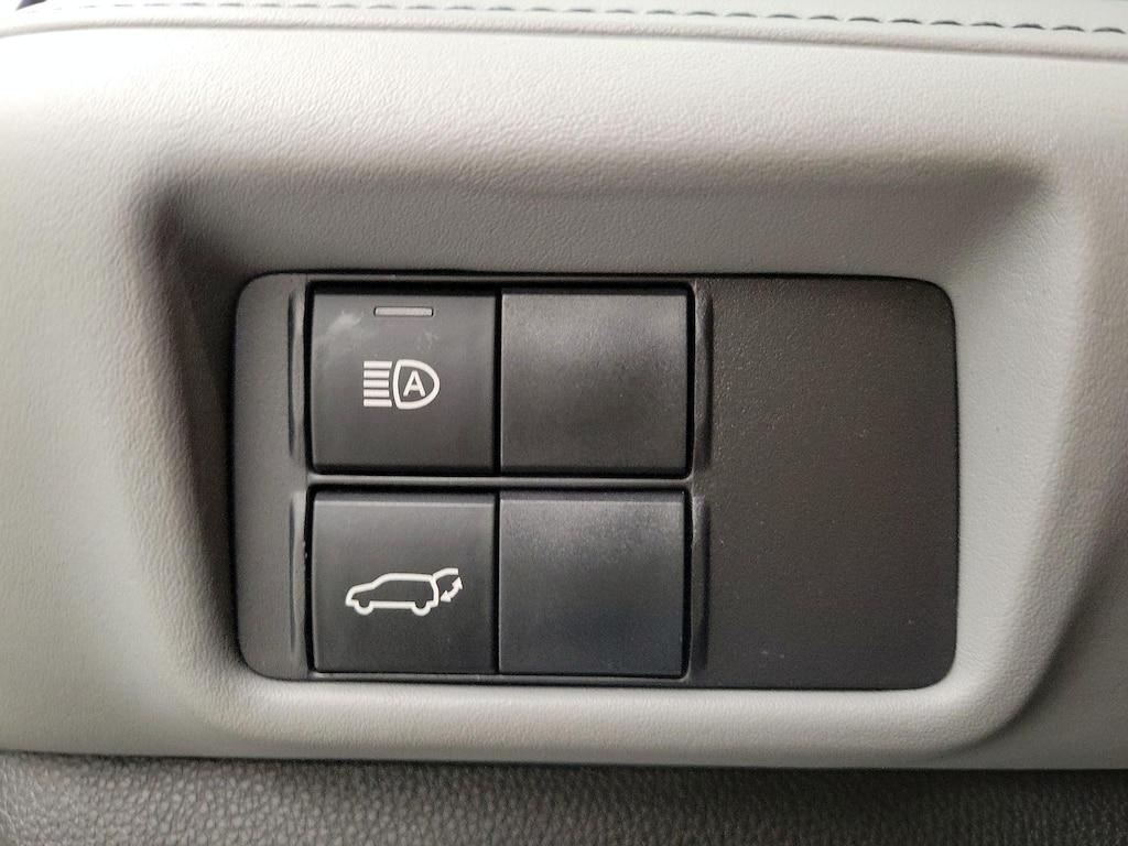 used 2022 Toyota Highlander car, priced at $34,998