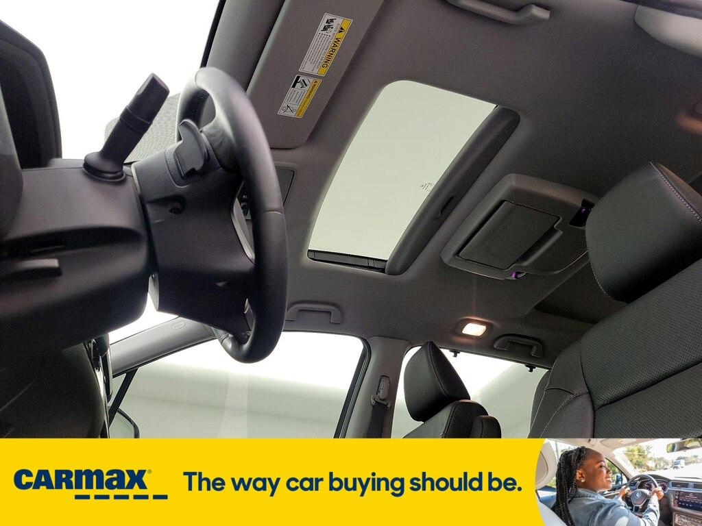 used 2022 Honda Pilot car, priced at $39,998