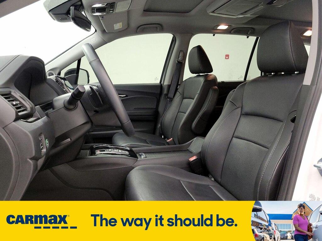 used 2022 Honda Pilot car, priced at $39,998