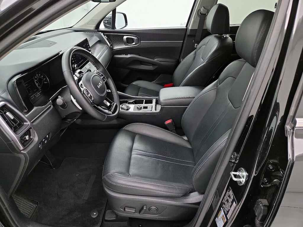 used 2023 Kia Sorento Hybrid car, priced at $30,998