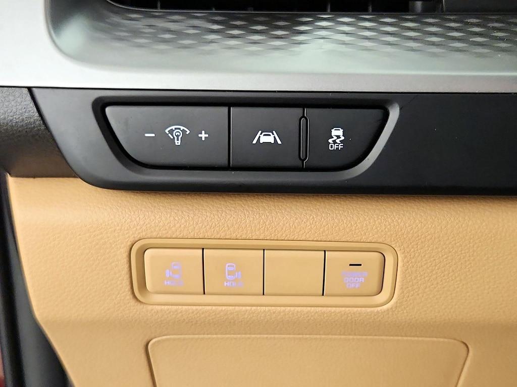 used 2024 Kia Carnival car, priced at $30,998