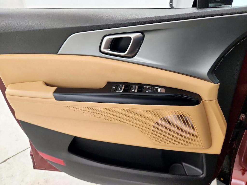 used 2024 Kia Carnival car, priced at $30,998