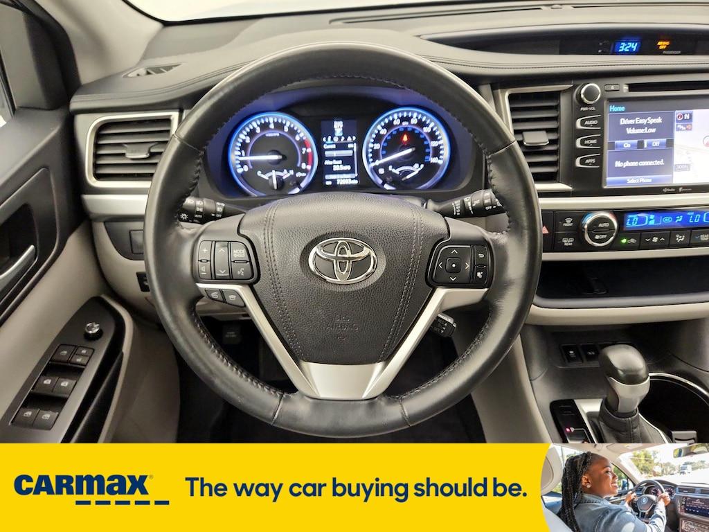 used 2015 Toyota Highlander car, priced at $24,998