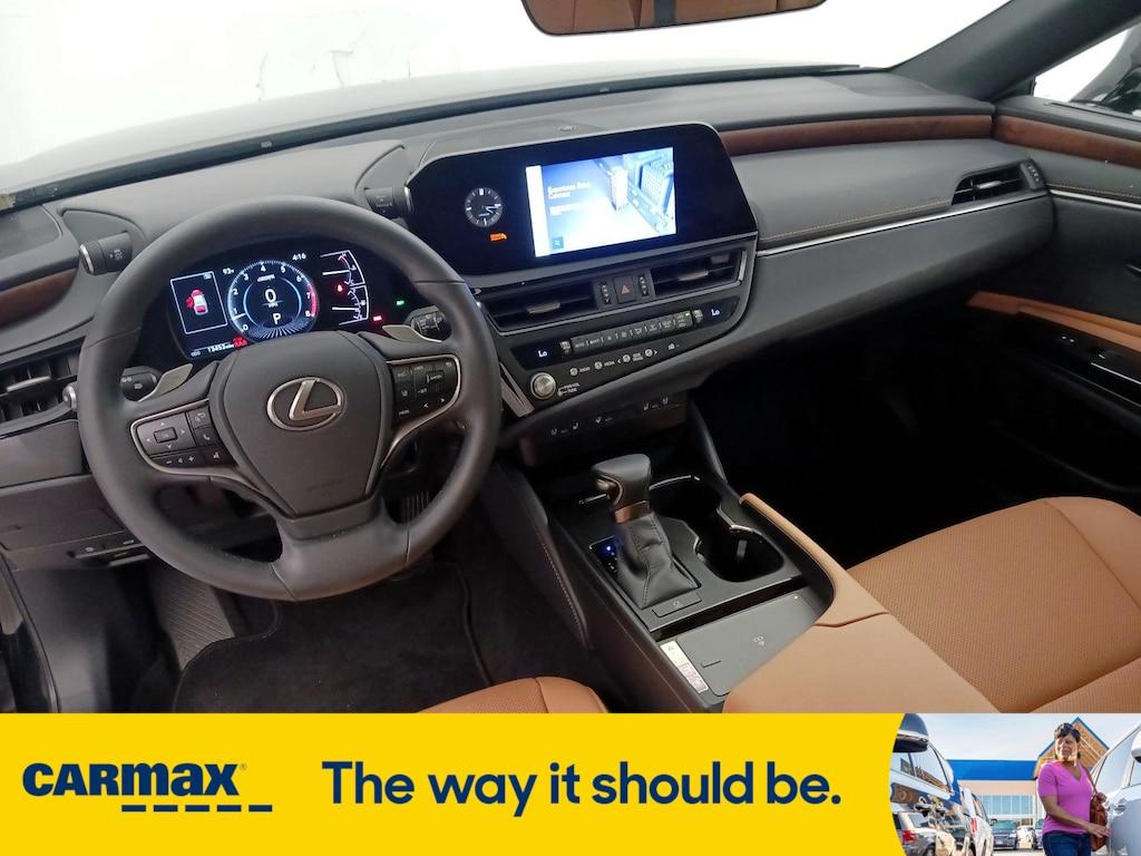 used 2024 Lexus ES 350 car, priced at $41,998