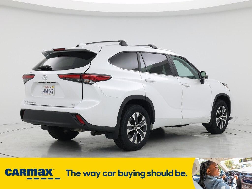 used 2023 Toyota Highlander car, priced at $40,998