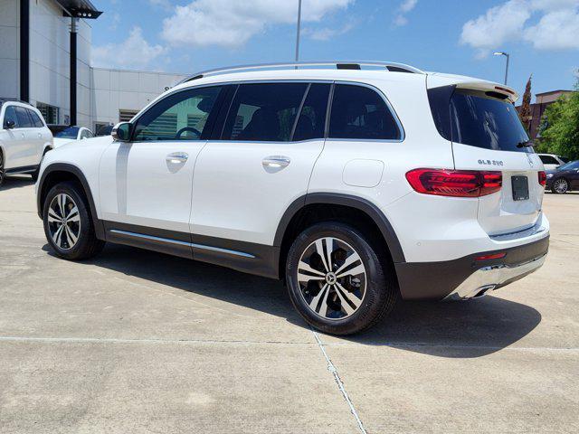 new 2025 Mercedes-Benz GLB 250 car, priced at $47,735
