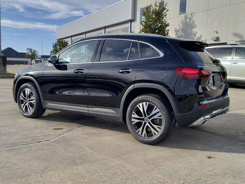 new 2025 Mercedes-Benz GLA 250 car, priced at $45,845