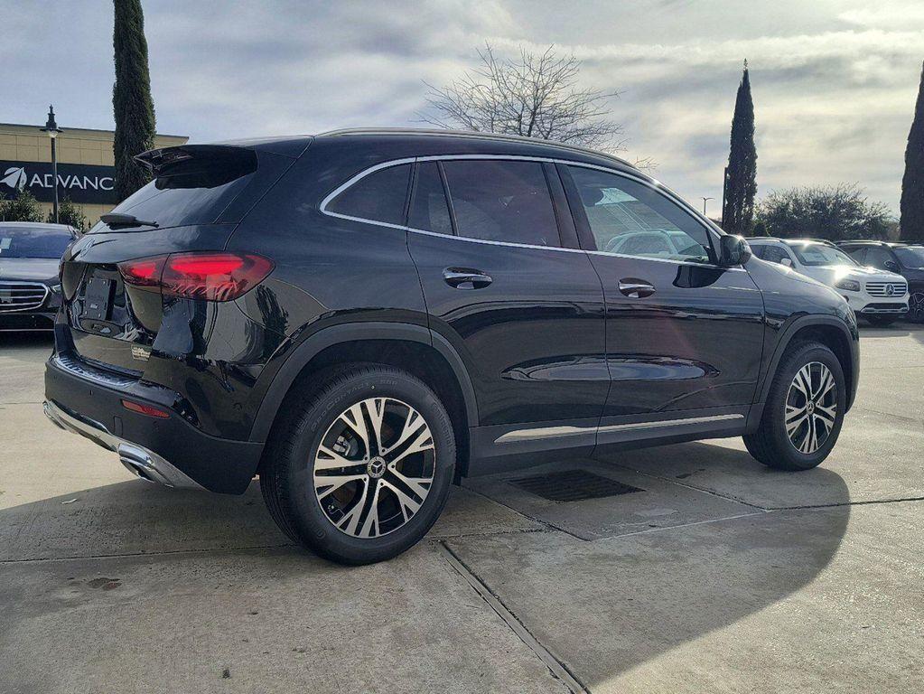 new 2025 Mercedes-Benz GLA 250 car, priced at $45,845