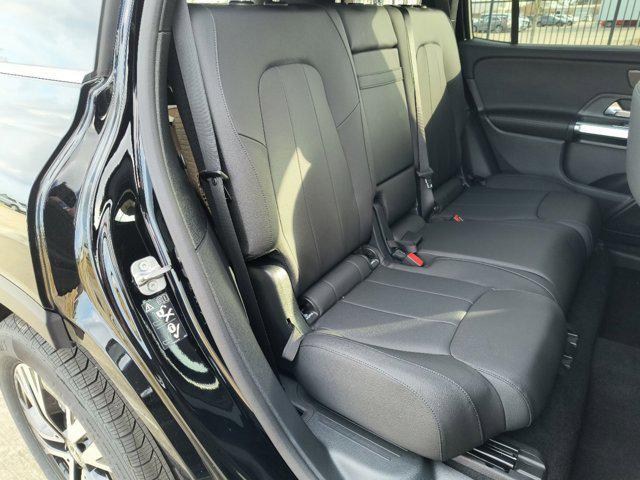 new 2025 Mercedes-Benz GLB 250 car, priced at $48,645