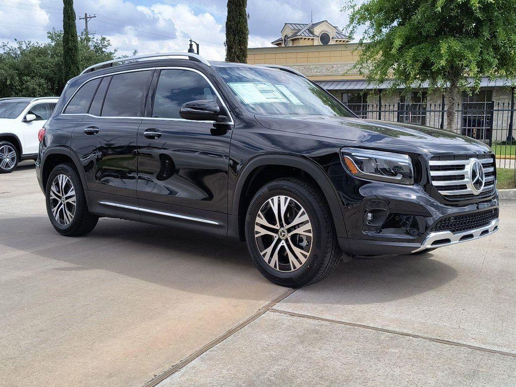 new 2024 Mercedes-Benz GLB 250 car, priced at $53,215
