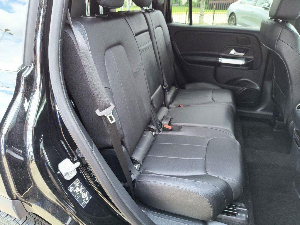 new 2024 Mercedes-Benz GLB 250 car, priced at $53,215