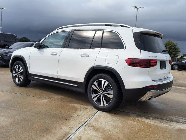 new 2025 Mercedes-Benz GLB 250 car, priced at $47,420
