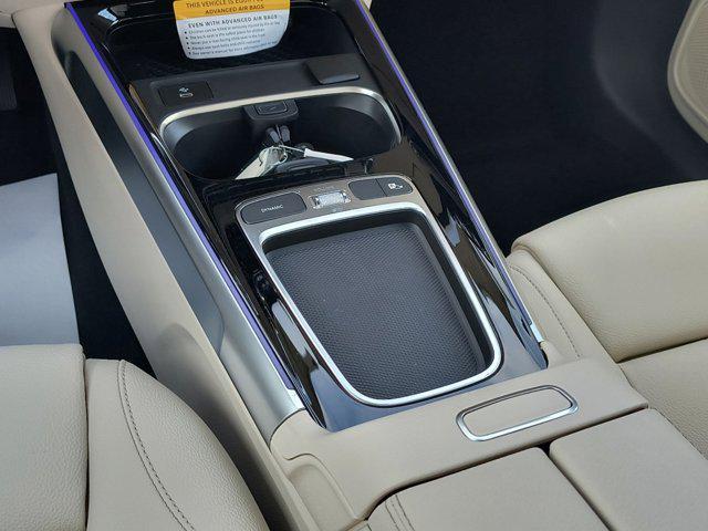 new 2025 Mercedes-Benz GLB 250 car, priced at $50,835