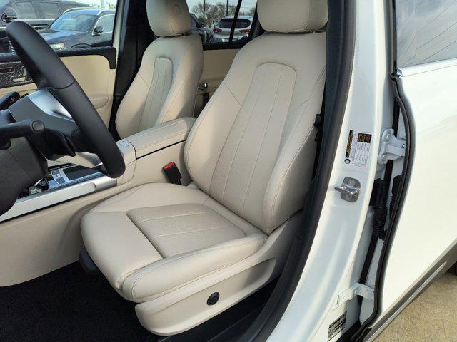 new 2025 Mercedes-Benz GLB 250 car, priced at $50,835
