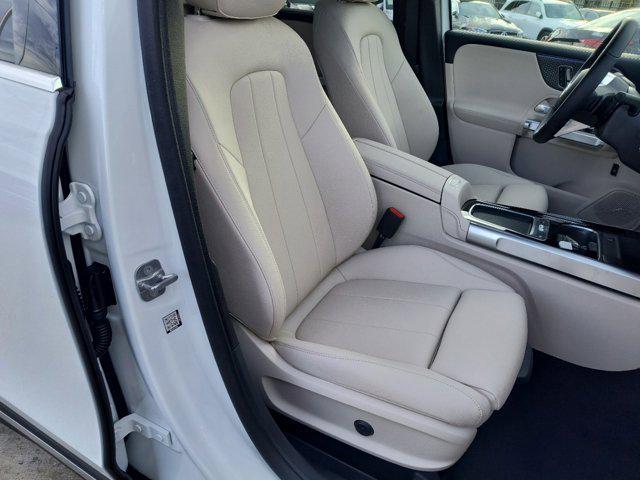 new 2025 Mercedes-Benz GLB 250 car, priced at $50,835