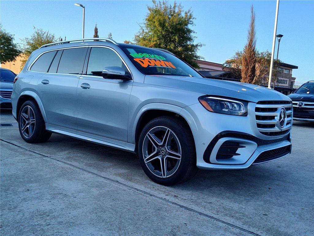 new 2025 Mercedes-Benz GLS 450 car, priced at $95,365