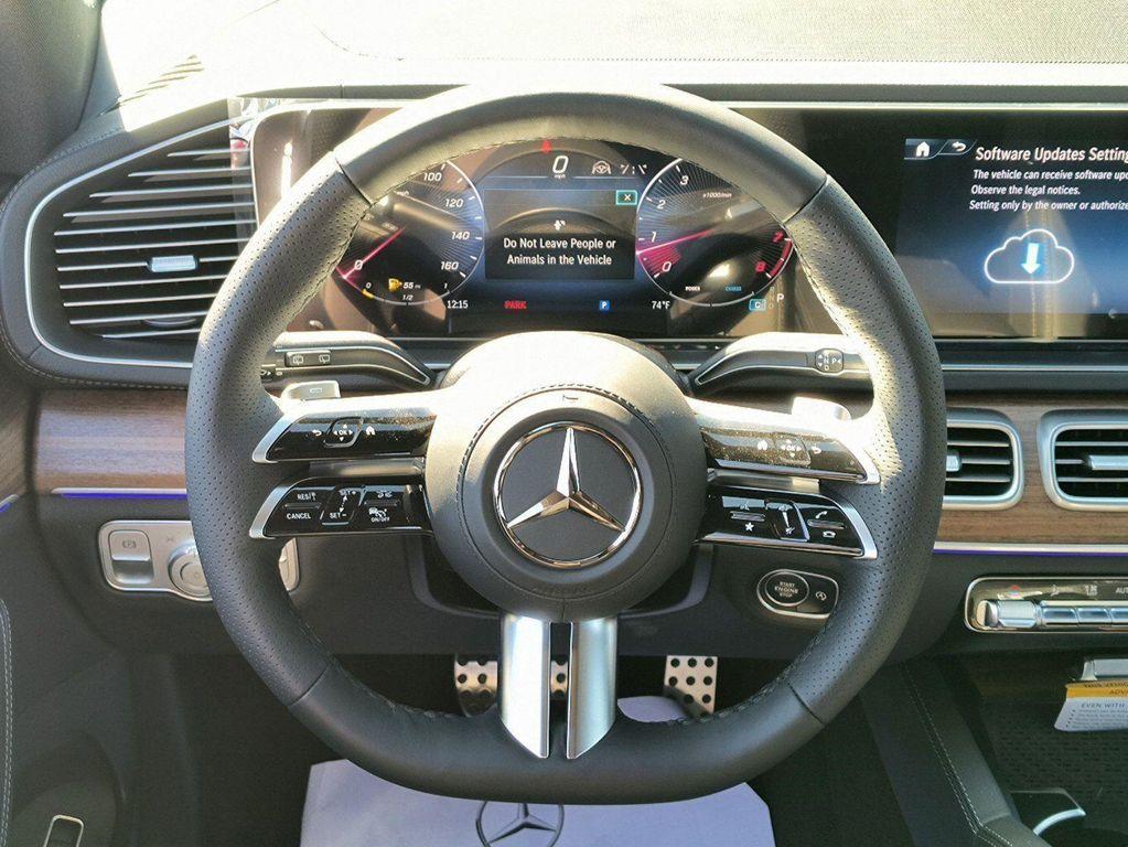 new 2025 Mercedes-Benz GLS 450 car, priced at $95,365