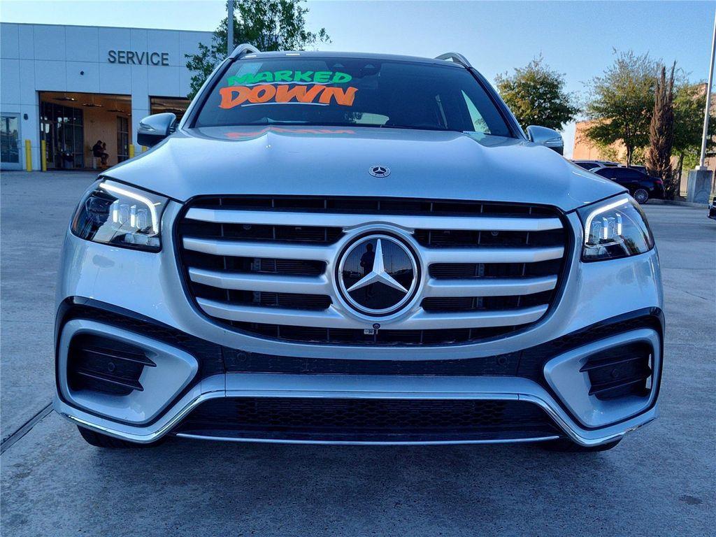 new 2025 Mercedes-Benz GLS 450 car, priced at $95,365