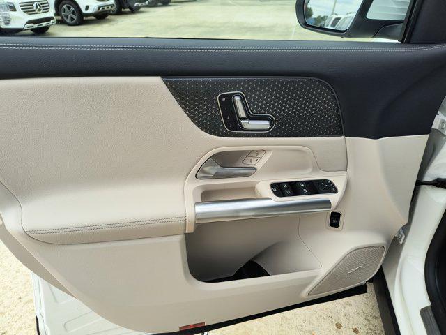 used 2025 Mercedes-Benz GLA 250 car, priced at $46,205
