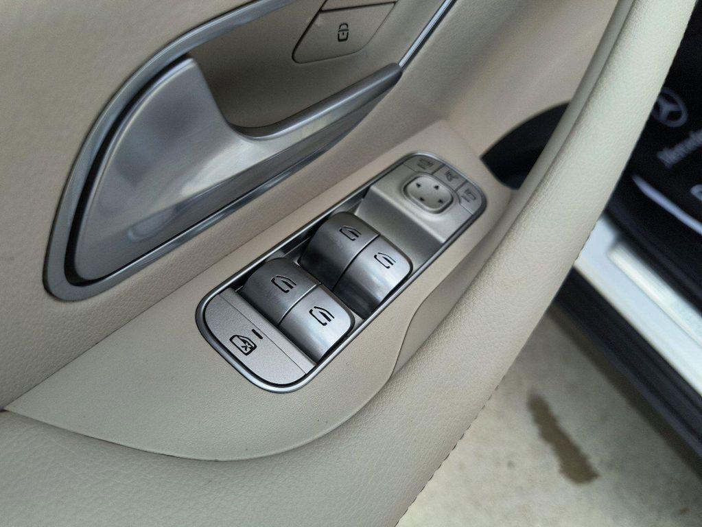 new 2024 Mercedes-Benz GLE 450 car, priced at $75,545
